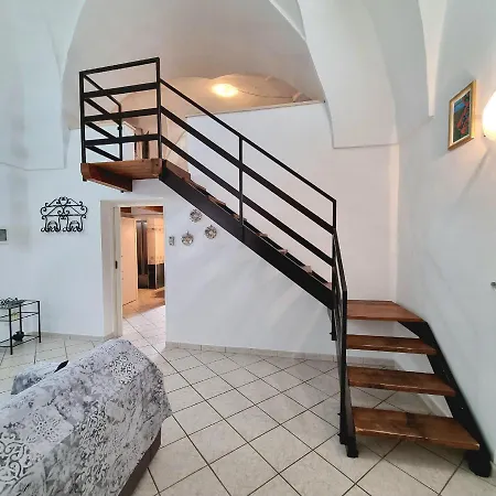 شقة Dimora Del Borgo