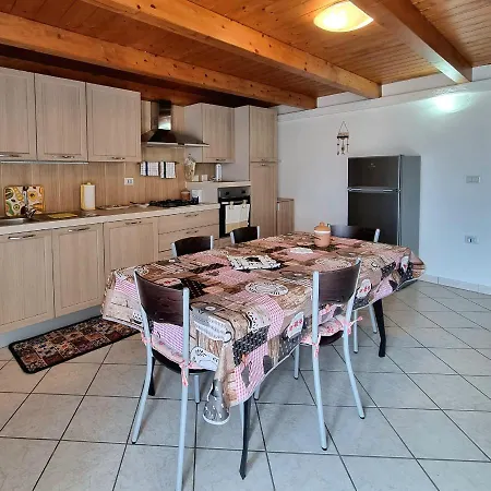 شقة Dimora Del Borgo