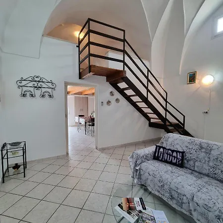Dimora Del Borgo Apartment